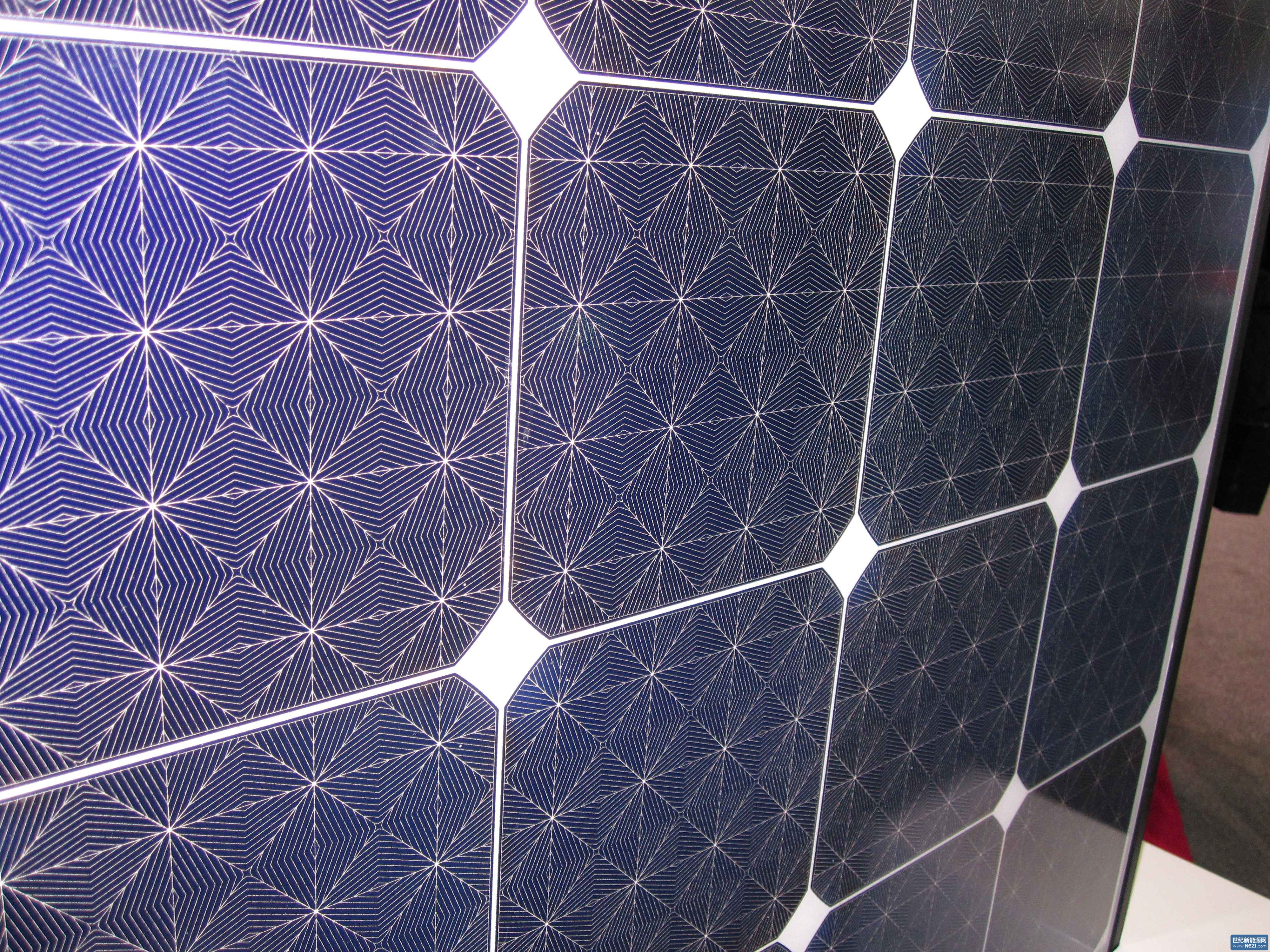 SNEC光伏展MWT技术提升太阳能电池效率,但
