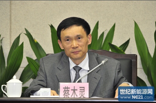 省发改委高技术处处长李彬,省发改委产业协调处副处长余锐等领导组成