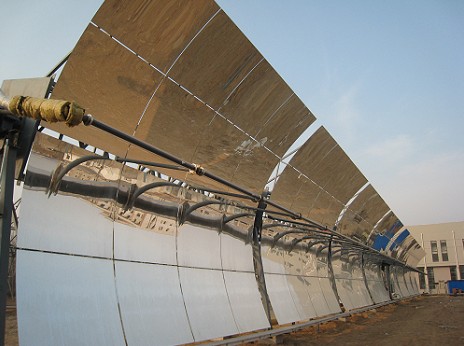 2010年11月17日,中国华电集团"槽式 太阳能热发电集热器研制及系统