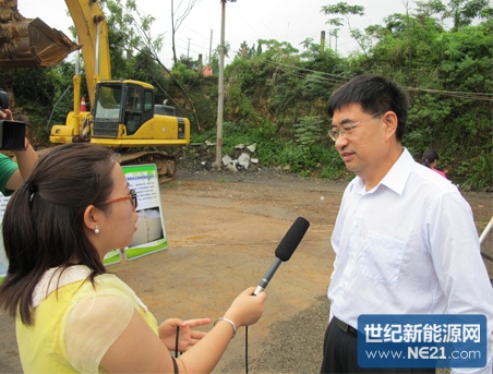 东旭集团副总裁王建强接受常山电视台采访近日,东旭集团100mw地面集中